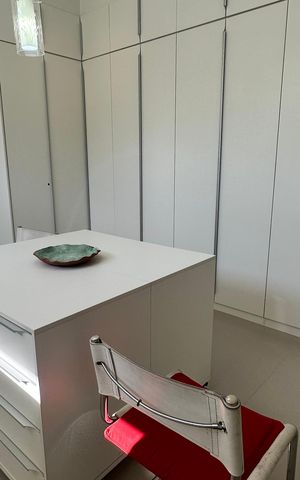 Casa à venda com 614m², 7 quartos e 8 vagas Casa à venda com 614m², 7 quartos e 8 vagasCloset do quarto 2