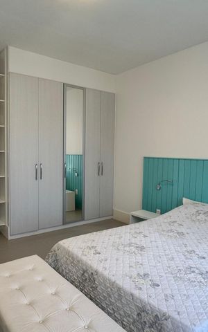 Casa à venda com 614m², 7 quartos e 8 vagas Casa à venda com 614m², 7 quartos e 8 vagasQuarto 1