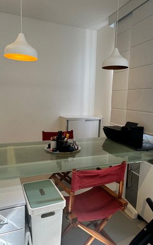 Casa à venda com 614m², 7 quartos e 8 vagas Casa à venda com 614m², 7 quartos e 8 vagasQuarto 4