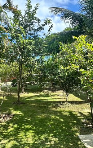 Casa à venda com 614m², 7 quartos e 8 vagas Casa à venda com 614m², 7 quartos e 8 vagasÁrea externa