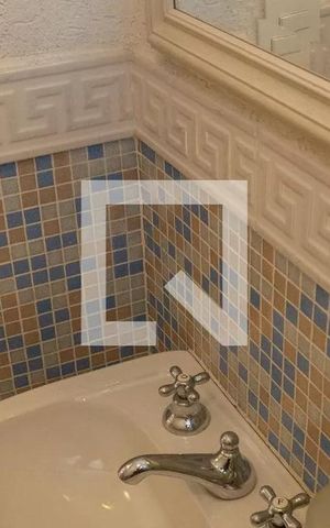 Apartamento à venda com 160m², 3 quartos e 1 vaga Apartamento à venda com 160m², 3 quartos e 1 vagaBanheiro