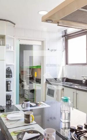 Apartamento à venda com 160m², 3 quartos e 1 vaga Apartamento à venda com 160m², 3 quartos e 1 vagaCozinha