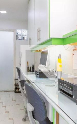 Apartamento à venda com 160m², 3 quartos e 1 vaga Apartamento à venda com 160m², 3 quartos e 1 vagaEscritorio