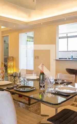 Apartamento à venda com 160m², 3 quartos e 1 vaga Apartamento à venda com 160m², 3 quartos e 1 vagaSala de jantar