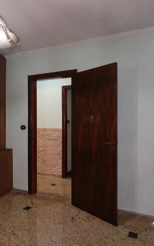 Casa à venda com 400m², 3 quartos e 4 vagasEscritório