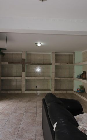 Casa à venda com 400m², 3 quartos e 4 vagasGaragem