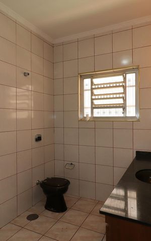 Casa à venda com 400m², 3 quartos e 4 vagasBanheiro da Suíte 3