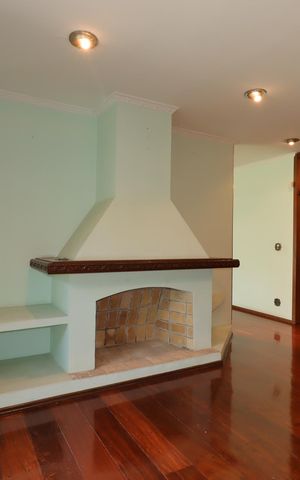 Casa à venda com 400m², 3 quartos e 4 vagasSala de Estar