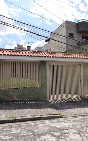 Casa à venda com 400m², 3 quartos e 4 vagasFachada