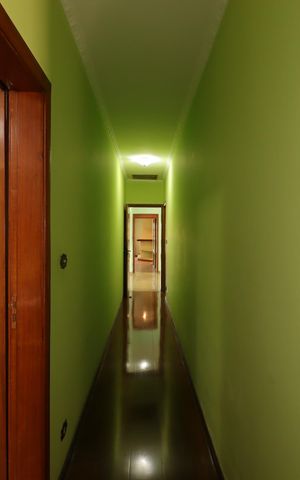 Casa à venda com 400m², 3 quartos e 4 vagasCorredor