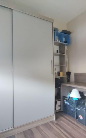 Casa de condomínio à venda com 137m², 3 quartos e 2 vagas
