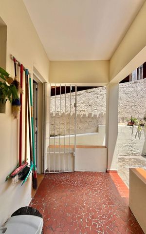 Casa à venda com 141m², 3 quartos e 1 vaga Casa à venda com 141m², 3 quartos e 1 vagaÁrea de Serviço