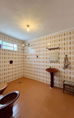 Casa à venda com 141m², 3 quartos e 1 vaga Casa à venda com 141m², 3 quartos e 1 vagaBanheiro da Suíte