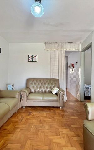 Casa à venda com 141m², 3 quartos e 1 vaga Casa à venda com 141m², 3 quartos e 1 vagaSala