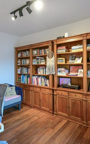 Apartamento à venda com 205m², 4 quartos e 4 vagasEscritório