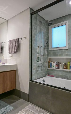 Apartamento à venda com 205m², 4 quartos e 4 vagasBanheiro da Suíte  3
