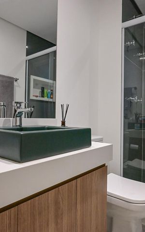 Apartamento à venda com 205m², 4 quartos e 4 vagasBanheiro Suíte 1