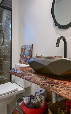 Apartamento à venda com 205m², 4 quartos e 4 vagasBanheiro