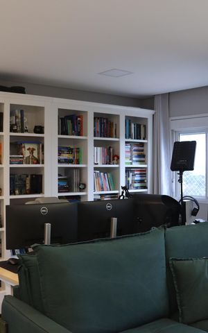 Apartamento à venda com 74m², 3 quartos e 1 vaga Apartamento à venda com 74m², 3 quartos e 1 vagaSala