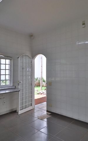 Casa para alugar com 424m², 4 quartos e 5 vagasCozinha