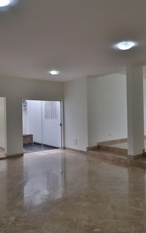 Casa para alugar com 424m², 4 quartos e 5 vagasSala 2