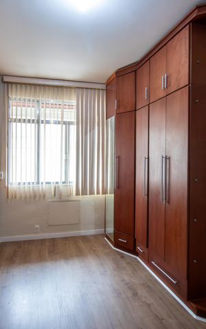 Casa de condomínio à venda com 113m², 2 quartos e 1 vaga Casa de condomínio à venda com 113m², 2 quartos e 1 vagaCloset da suíte