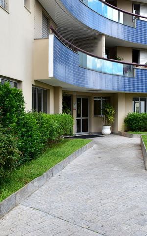 Apartamento à venda com 93m², 3 quartos e 2 vagasEntrada edifício