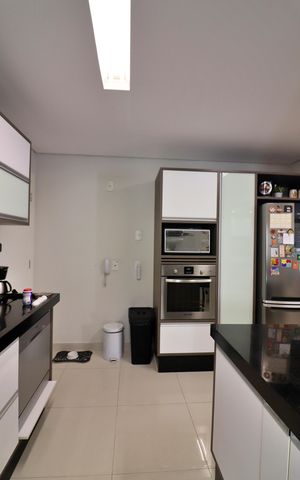 Apartamento à venda com 106m², 3 quartos e 2 vagasCozinha 