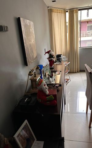 Apartamento à venda com 200m², 3 quartos e 2 vagas Apartamento à venda com 200m², 3 quartos e 2 vagasSala