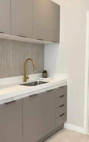 Apartamento à venda com 107m², 3 quartos e sem vaga Apartamento à venda com 107m², 3 quartos e sem vagaCozinha