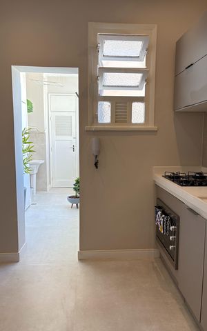 Apartamento à venda com 107m², 3 quartos e sem vaga Apartamento à venda com 107m², 3 quartos e sem vagaCozinha