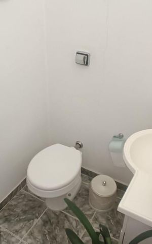 Casa à venda com 246m², 3 quartos e 2 vagas