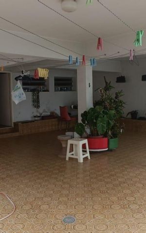 Casa à venda com 246m², 3 quartos e 2 vagas