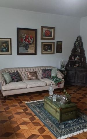 Casa à venda com 246m², 3 quartos e 2 vagas