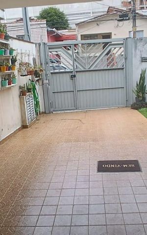 Casa à venda com 246m², 3 quartos e 2 vagas