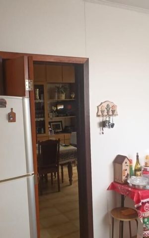 Casa à venda com 246m², 3 quartos e 2 vagas