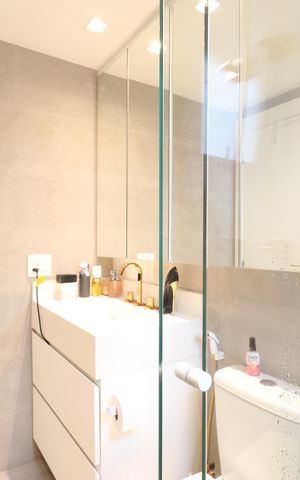 Apartamento à venda com 230m², 4 quartos e 4 vagasBanheiro da Suíte 2