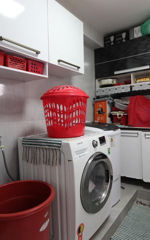 Casa à venda com 375m², 3 quartos e 2 vagasLavanderia