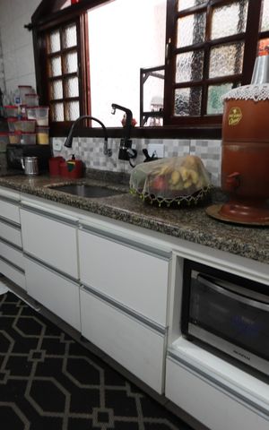 Casa à venda com 375m², 3 quartos e 2 vagasCozinha