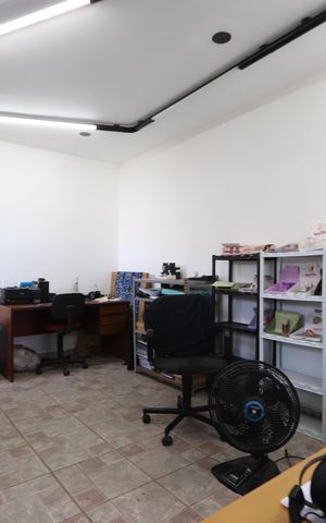 Casa à venda com 375m², 3 quartos e 2 vagasSalão