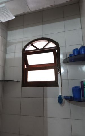 Casa à venda com 375m², 3 quartos e 2 vagasBanheiro da Suíte 2