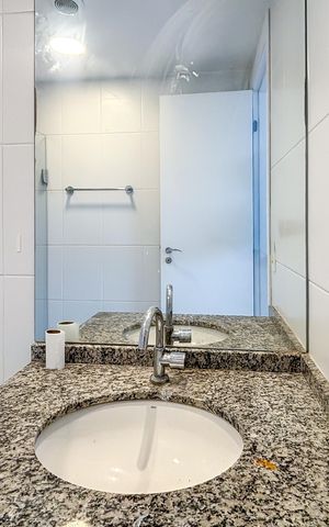 Apartamento para alugar com 65m², 2 quartos e 1 vagaBanheiro Social