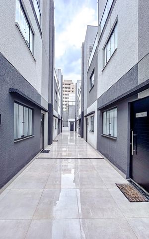 Casa de condomínio à venda com 115m², 3 quartos e 2 vagasEntrada