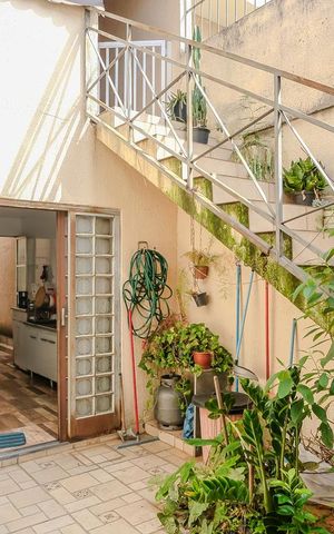 Casa à venda com 295m², 4 quartos e 3 vagasQuintal