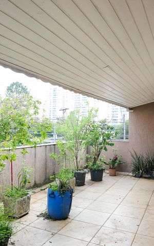 Casa à venda com 295m², 4 quartos e 3 vagasVaranda quartos 1 e 2