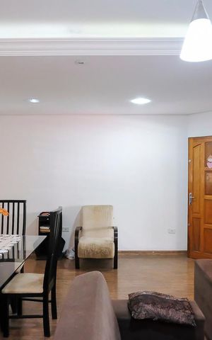 Casa à venda com 295m², 4 quartos e 3 vagasSala