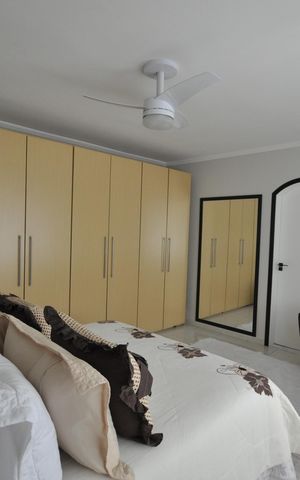 Casa à venda com 234m², 4 quartos e 2 vagasQuarto Suíte