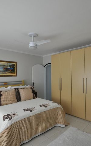 Casa à venda com 234m², 4 quartos e 2 vagasQuarto Suíte