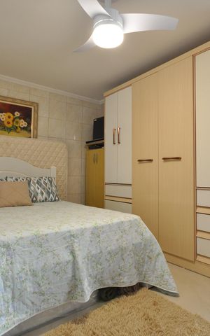 Casa à venda com 234m², 4 quartos e 2 vagasQuarto 4