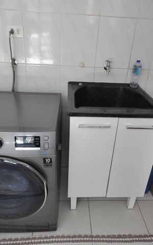 Casa à venda com 234m², 4 quartos e 2 vagasÁrea de Serviço
